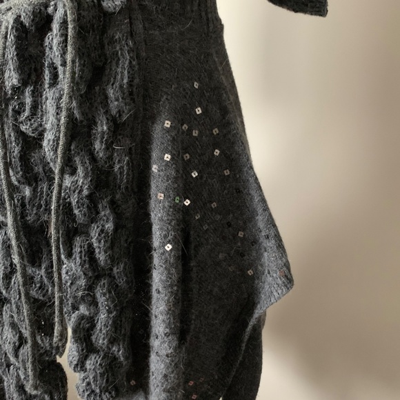 Grey Sequinned Knit Cardigan - Picture 8 of 9